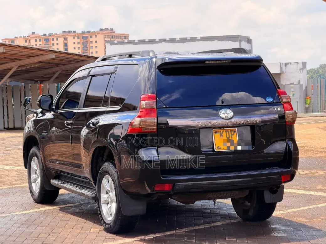 Toyota Land Cruiser Prado 2016 Black