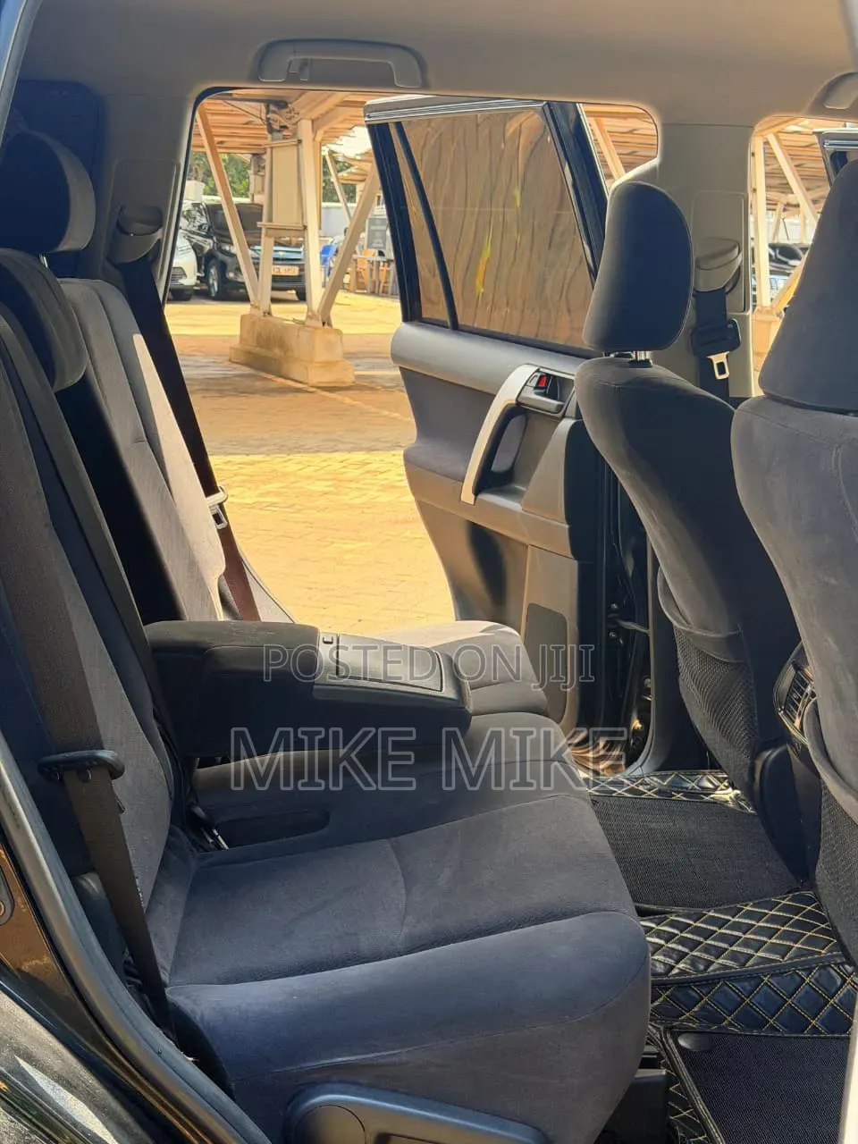 Toyota Land Cruiser Prado 2016 Black