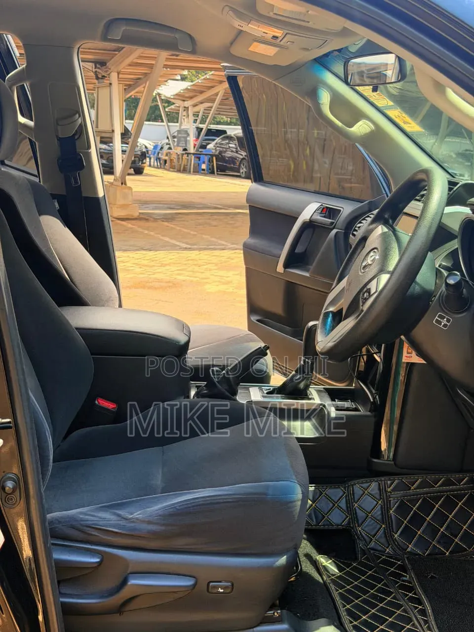 Toyota Land Cruiser Prado 2016 Black