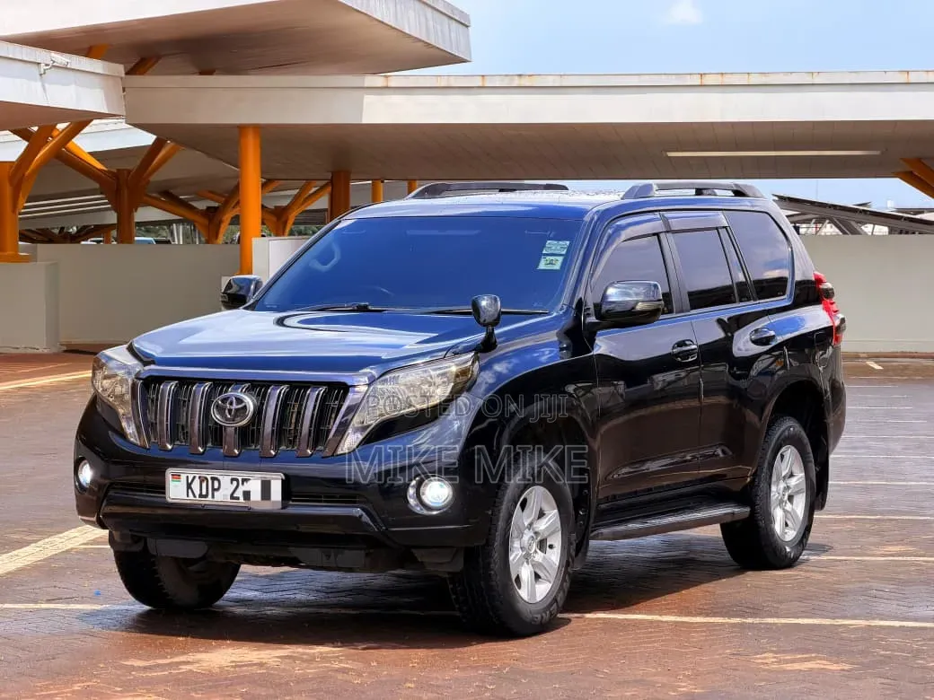 Toyota Land Cruiser Prado 2016 Black