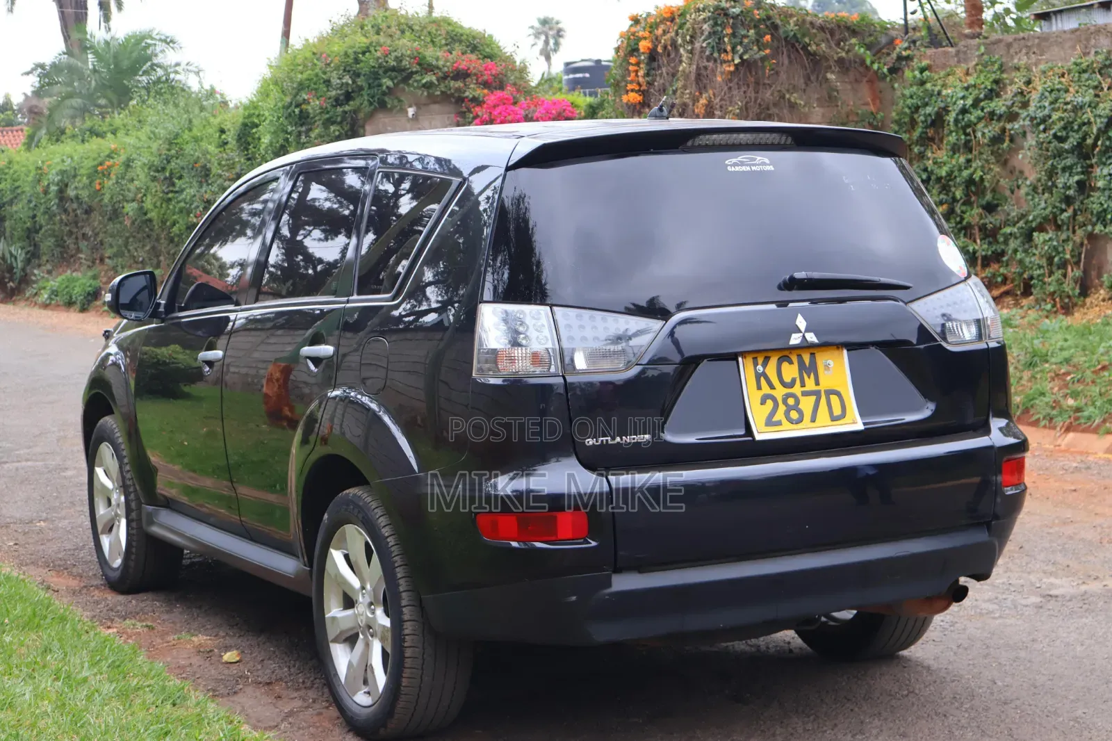 Mitsubishi Outlander ES 2010 Black
