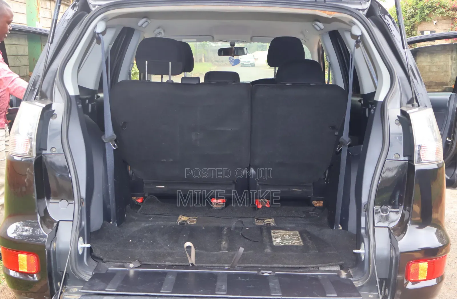 Mitsubishi Outlander ES 2010 Black