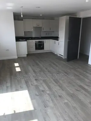 LVT Flooring for Waterproof and Scratch Resistant Use