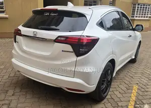 Honda Vezel 1.5 Hybrid 2WD 2018 Pearl