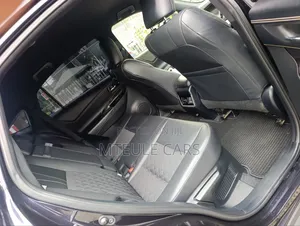 Toyota Harrier 2.0 2019 Black