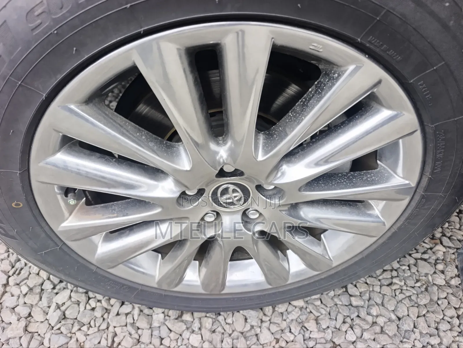 Toyota Harrier 2.0 2019 Black