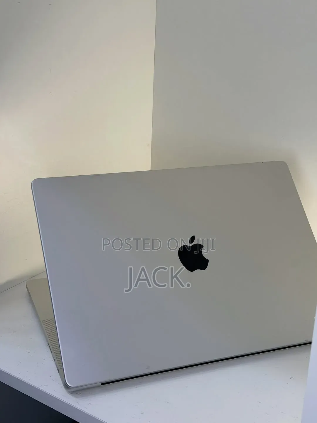 Laptop Apple MacBook Pro 2021 M1 Max 64GB Apple M1 Max SSD 4T