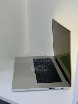 Laptop Apple MacBook Pro 2021 M1 Max 64GB Apple M1 Max SSD 4T