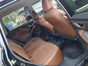 Subaru Forester Premium AWD 2019 Black