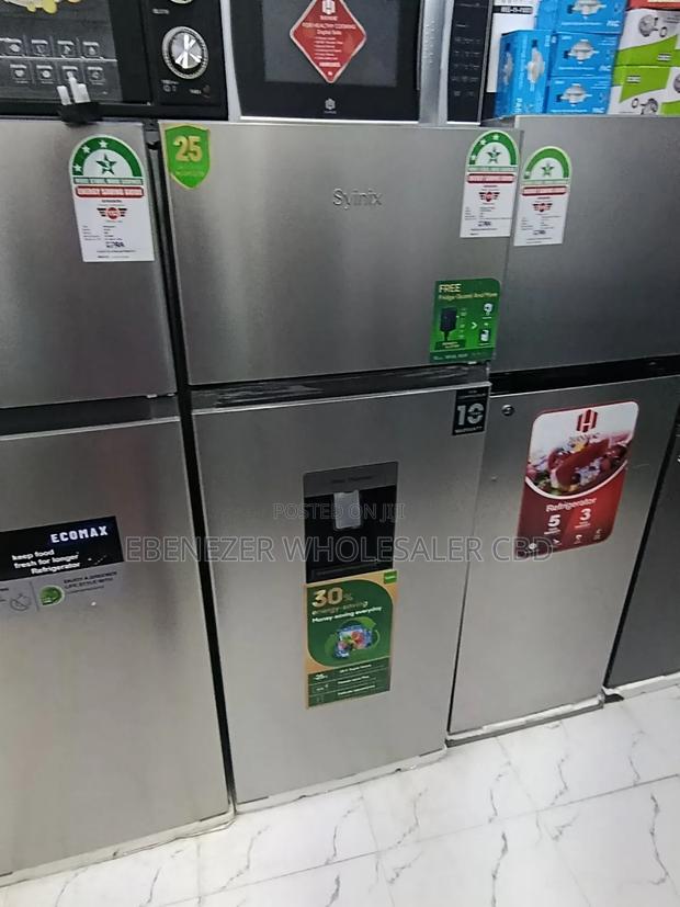 Synix Fridge With Dispenser - thumbnail 3