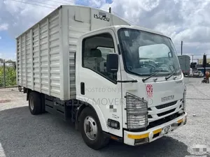 Refrigerated Truck Accessible for Cold Food Transport