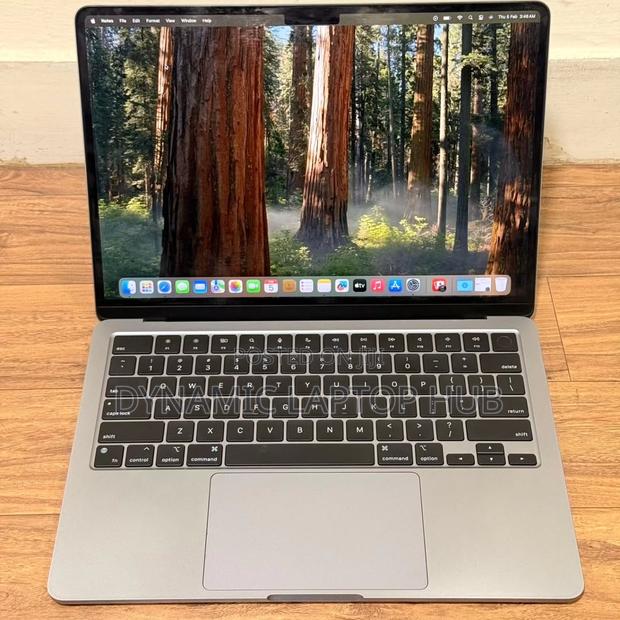 Laptop Apple MacBook Air 2022 M2 16GB Apple M2 SSD 256GB
