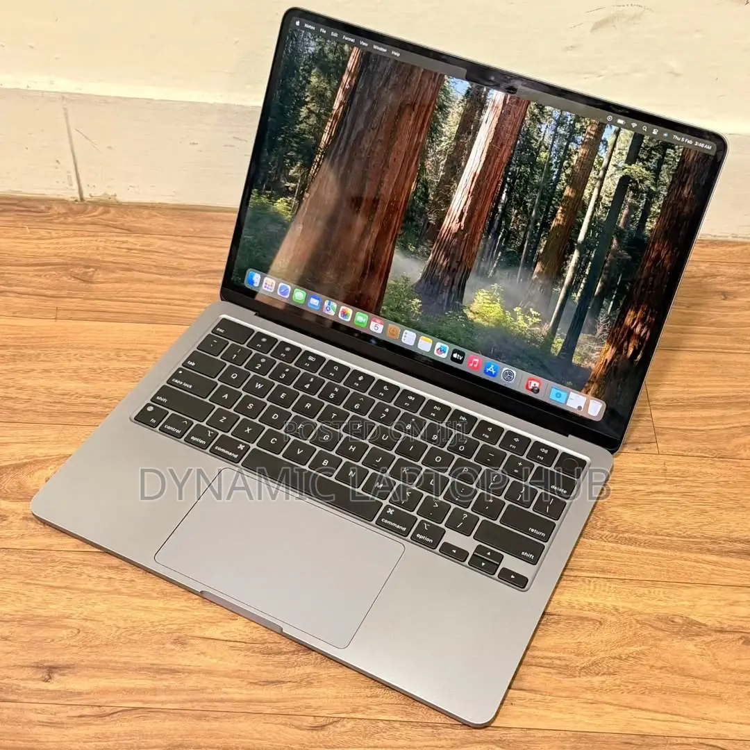 Laptop Apple MacBook Air 2022 M2 16GB Apple M2 SSD 256GB