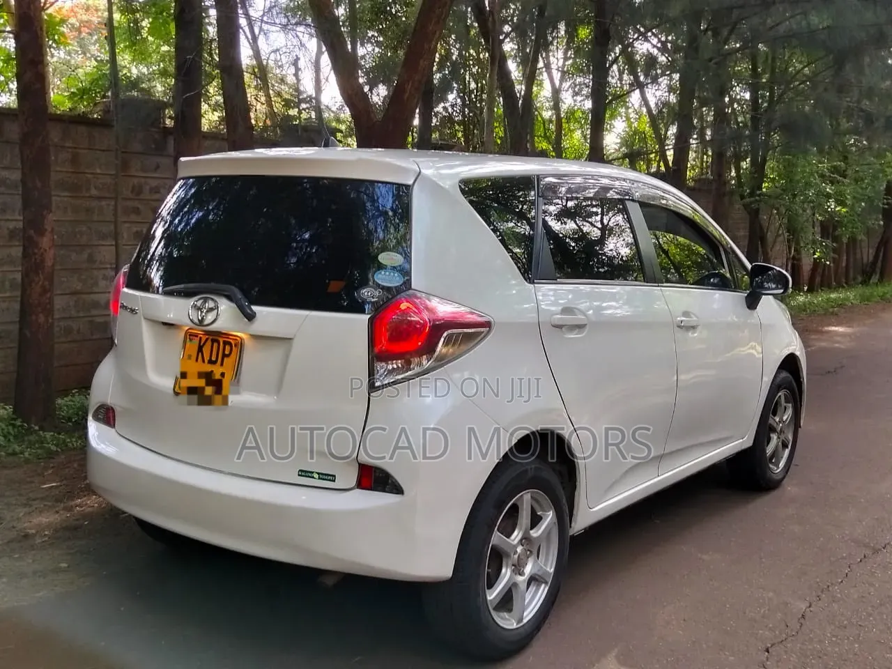 Toyota Ractis 2016 White