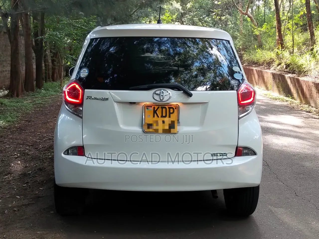 Toyota Ractis 2016 White
