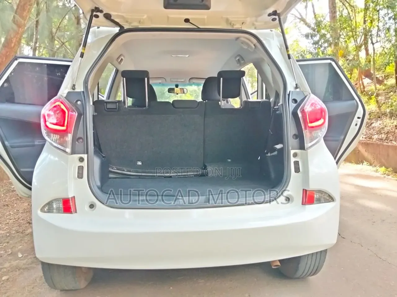 Toyota Ractis 2016 White