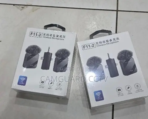 F11-2 Wireless Clip Microphone for Interviews, Vlog Streaming