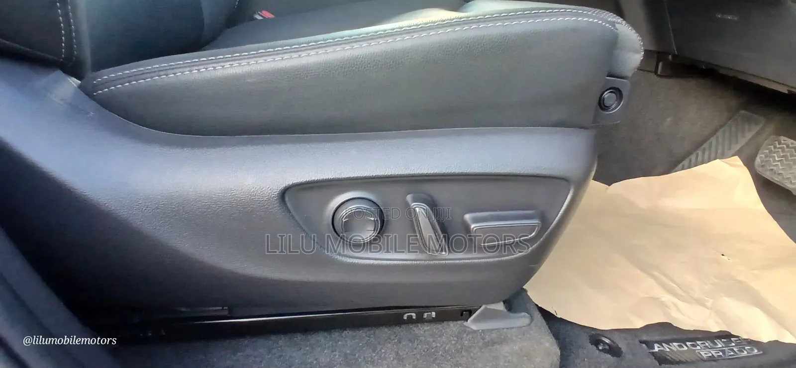 Toyota Land Cruiser Prado 2.8 2025 Gray