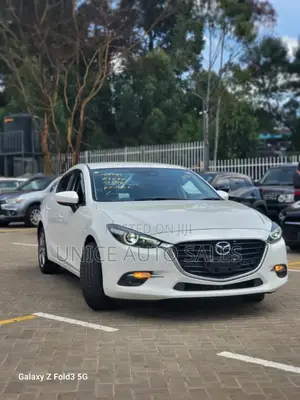 Mazda Axela 2019 White