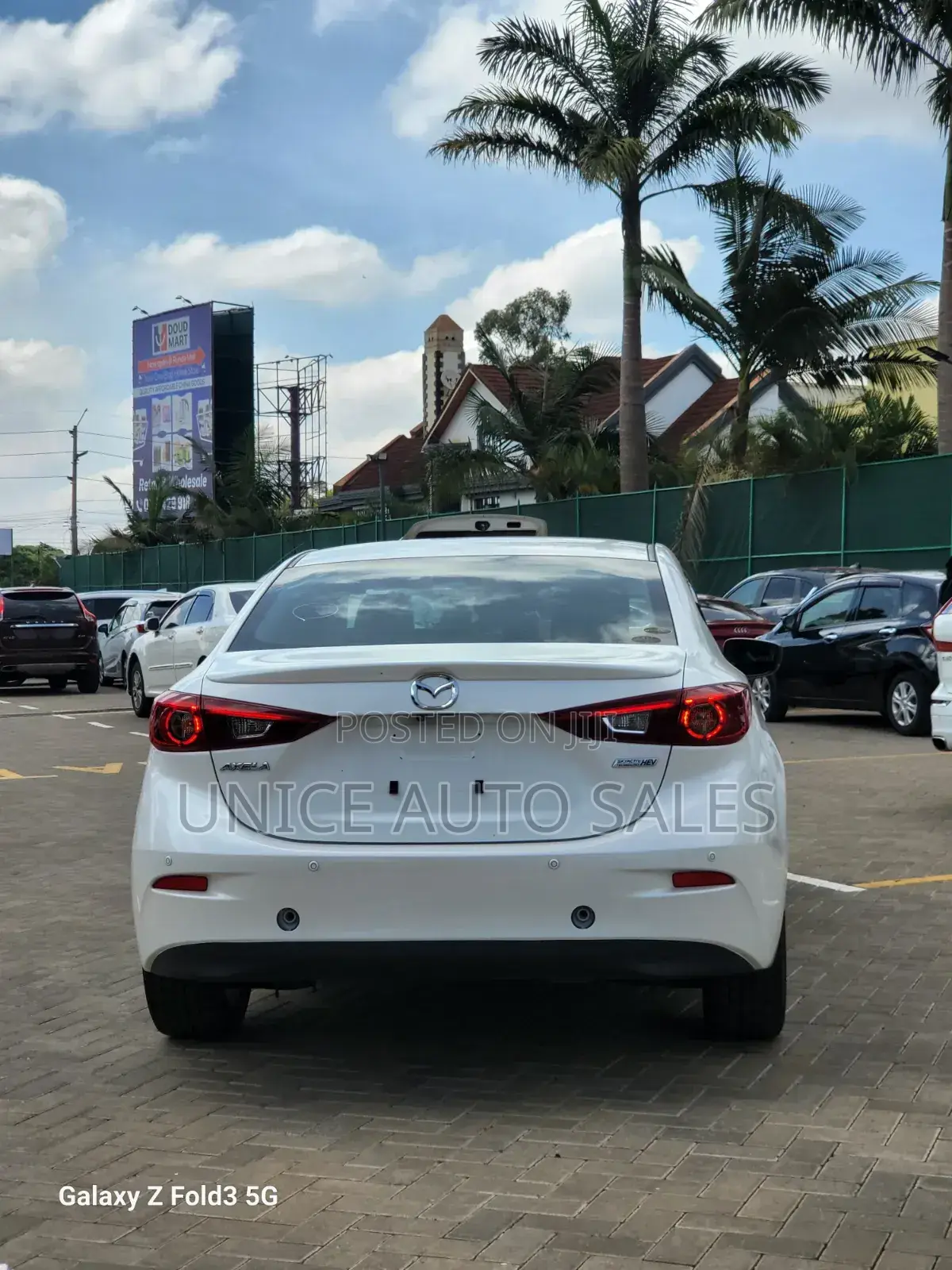 Mazda Axela 2019 White