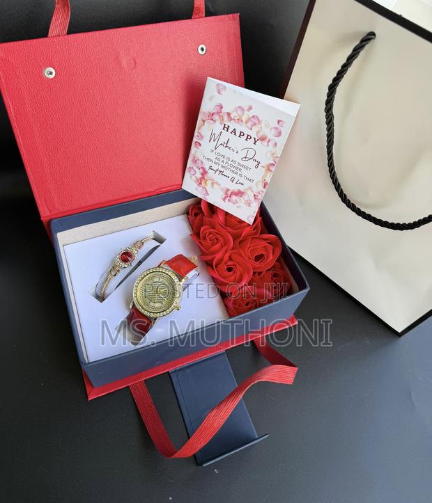 Scarlet  Mothers Day Gift Set - thumbnail 2