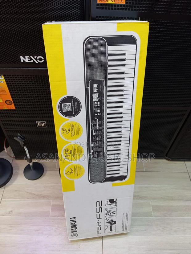  Yamaha PSR-F52 Keyboard - main view