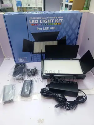 Pro Led 600 Led Video Light Panel Kit With Stand Barndoors