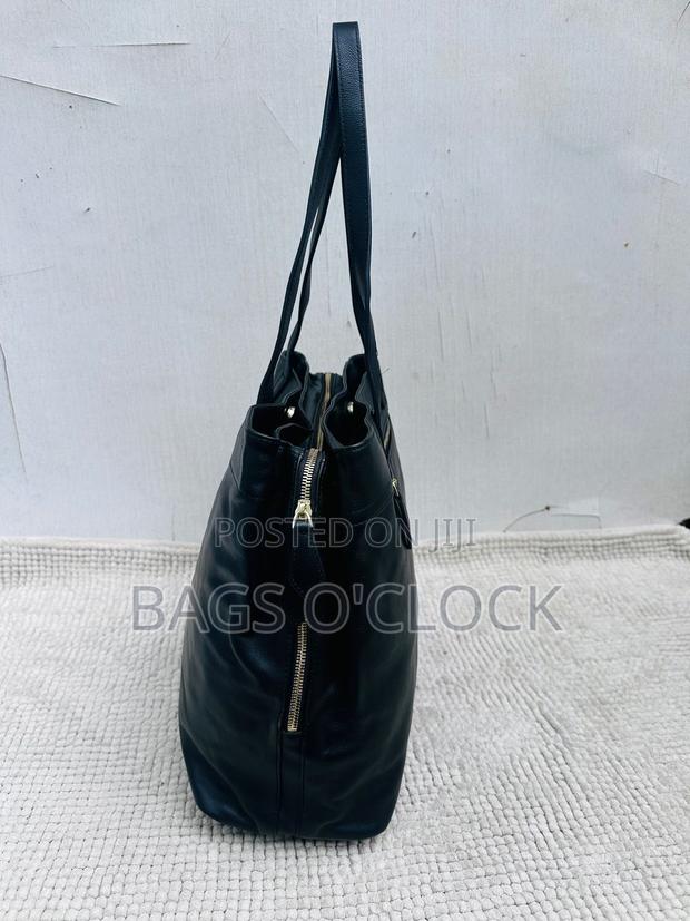 Authentic Miu Miu Black Leather Tote Bag – Excellent Condition - thumbnail 2