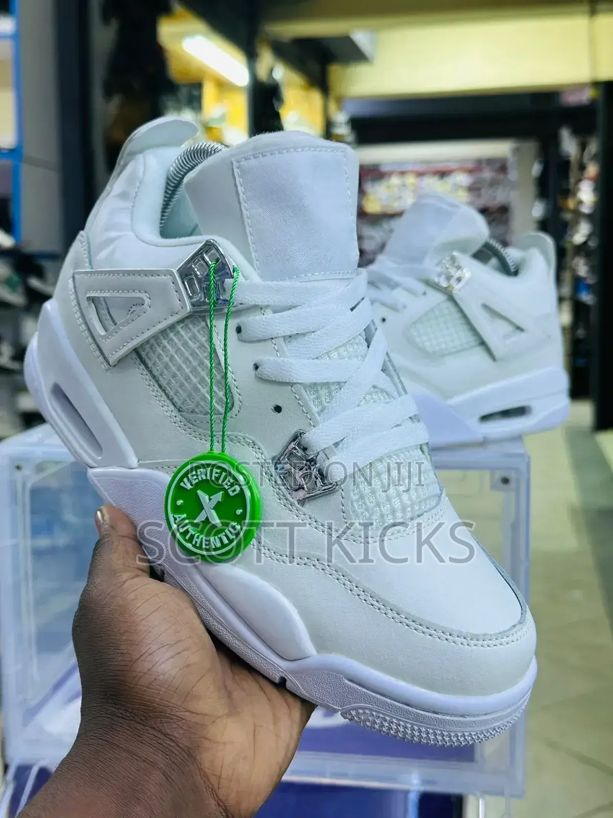 Jordan 4 Retro 'Pure Money'
Size: 38-45