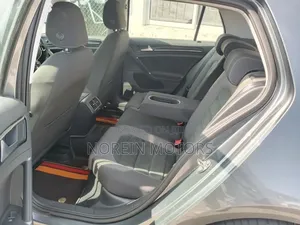 Volkswagen Golf TSI S FWD 2018 Gray
