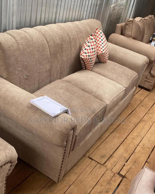 Clean 3 Seater Sofa (Free Delivery)