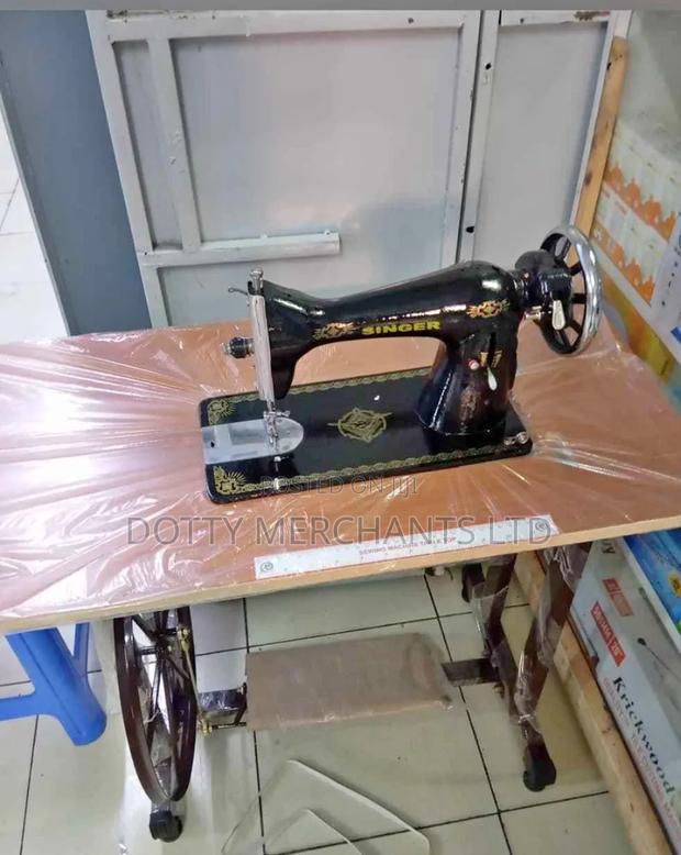 Singer Sewing Machine With Table