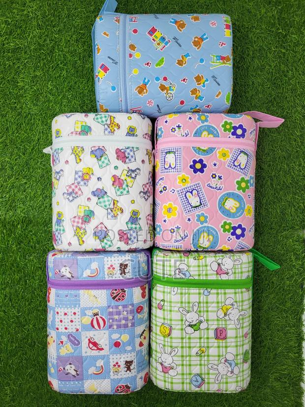 Portable Thermal Baby Bottle Warmer - Insulated Travel Bag for Bottles