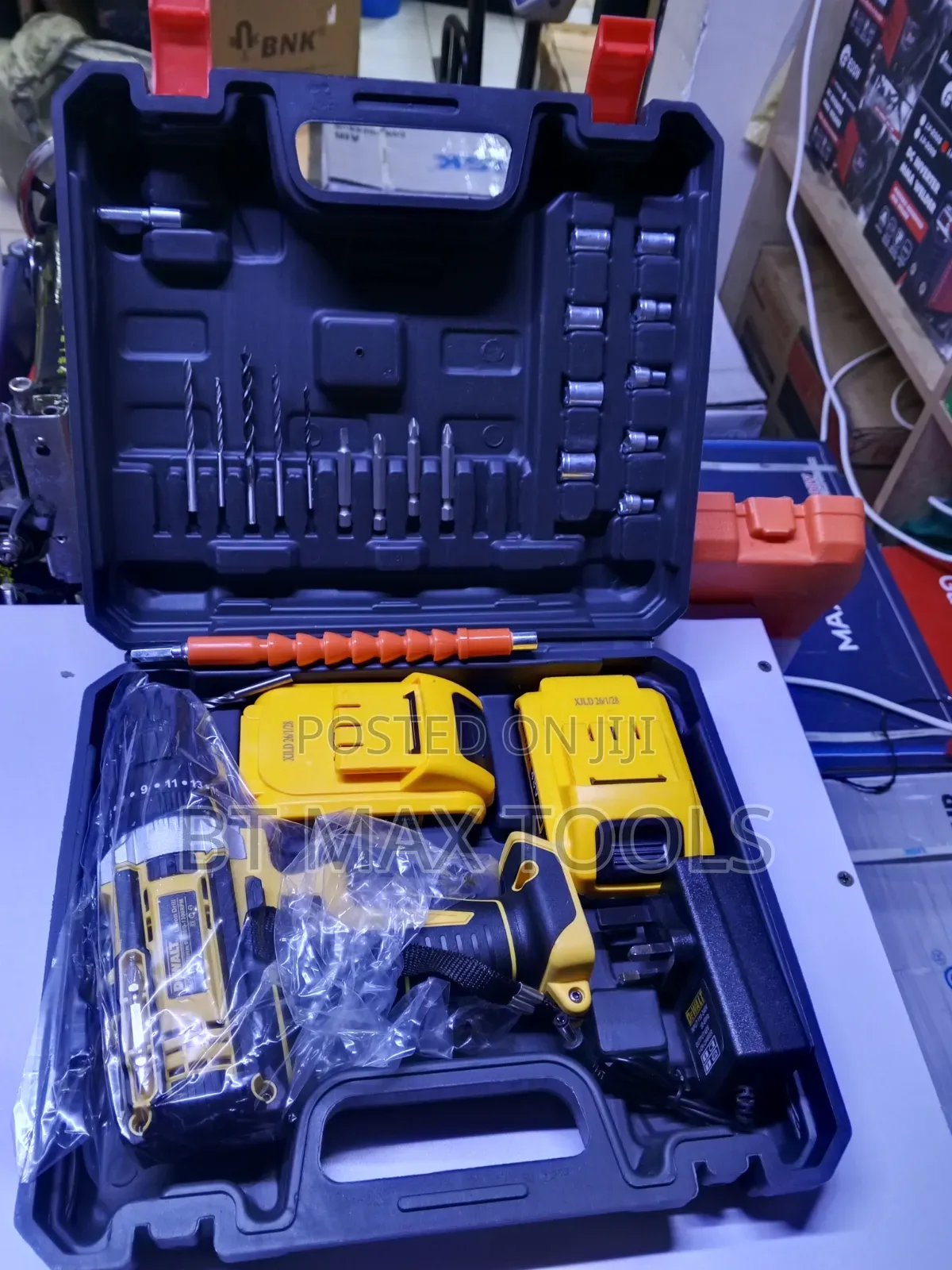 Dewalt Cordless Drill Set