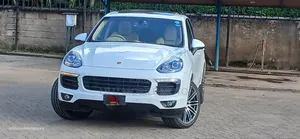 Porsche Cayenne Turbo AWD 2019 White