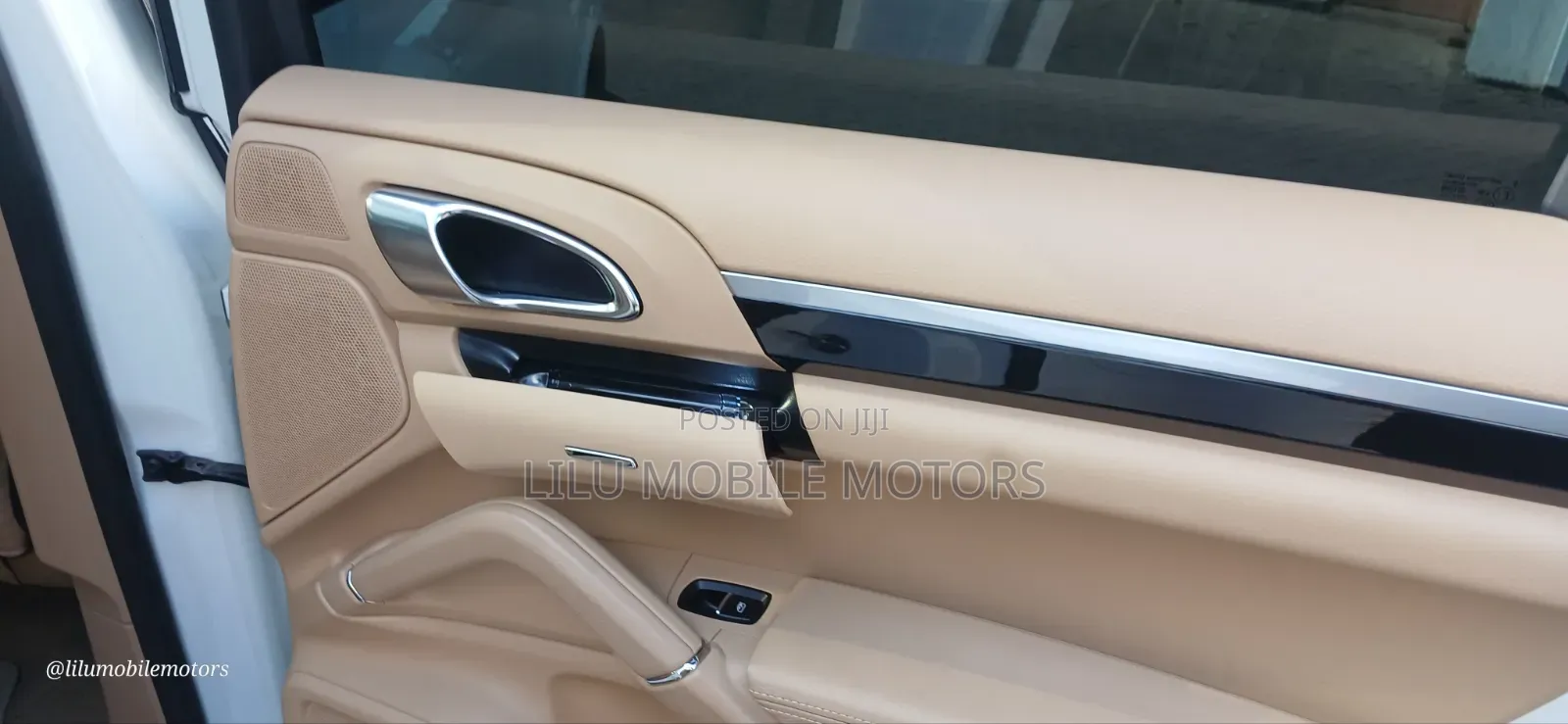 Porsche Cayenne Turbo AWD 2019 White