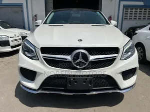 Mercedes-Benz GLE-Class GLE 350d 4MATIC 2018 Pearl