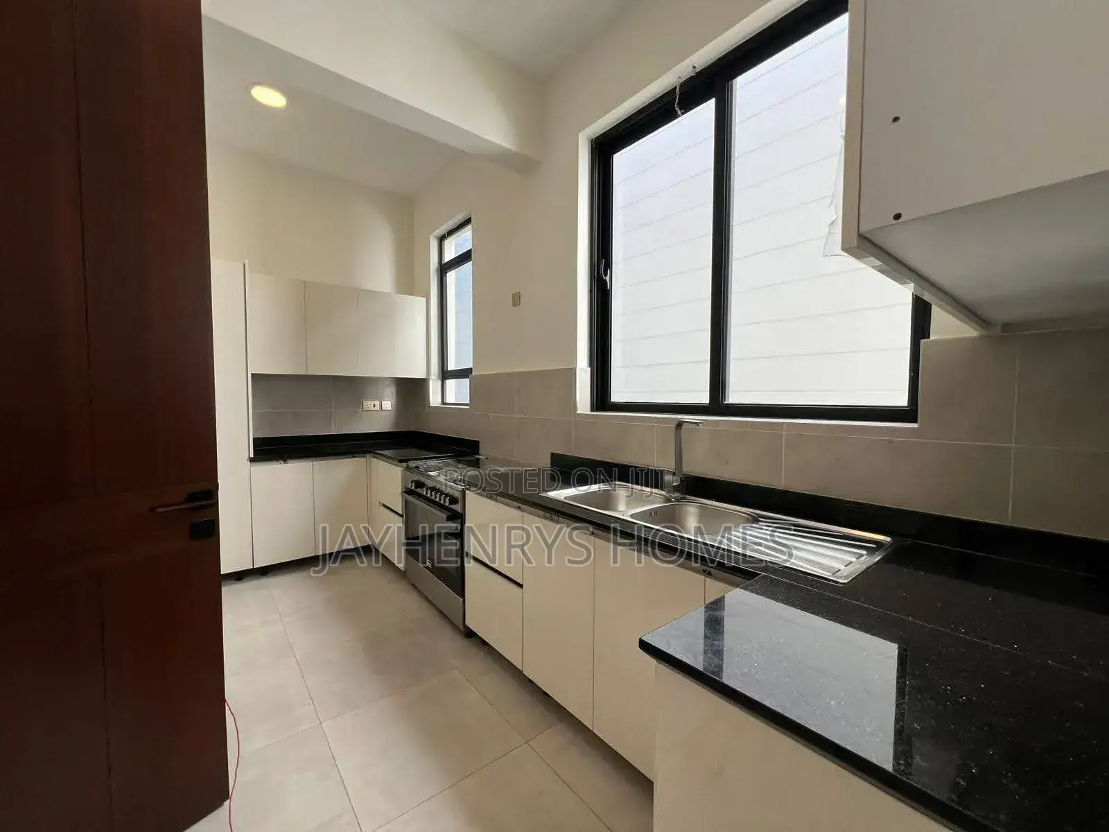 5bdrm House in Spring Valley for sale