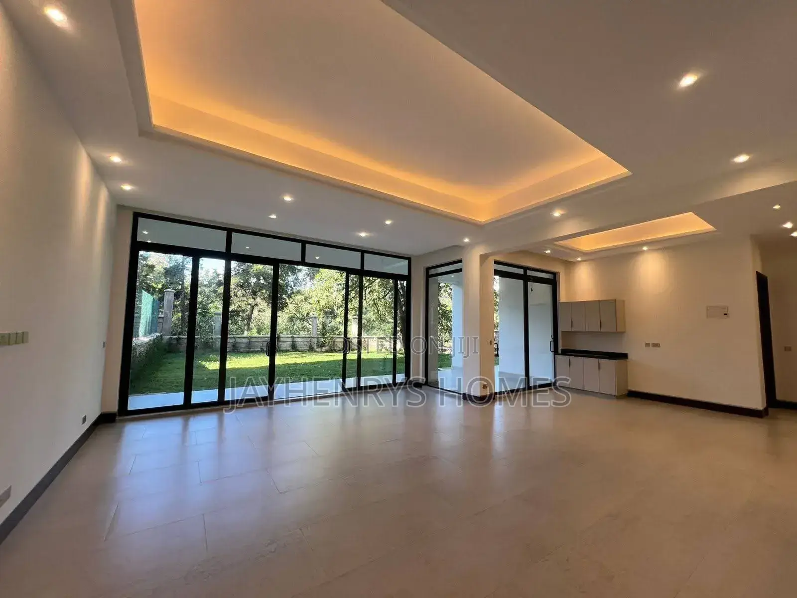 5bdrm House in Spring Valley for sale