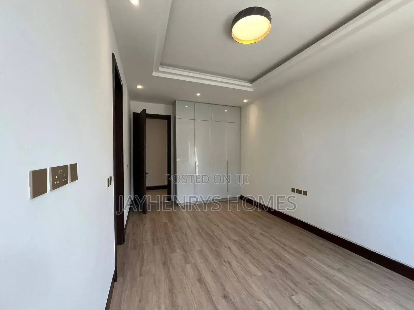 5bdrm House in Spring Valley for sale