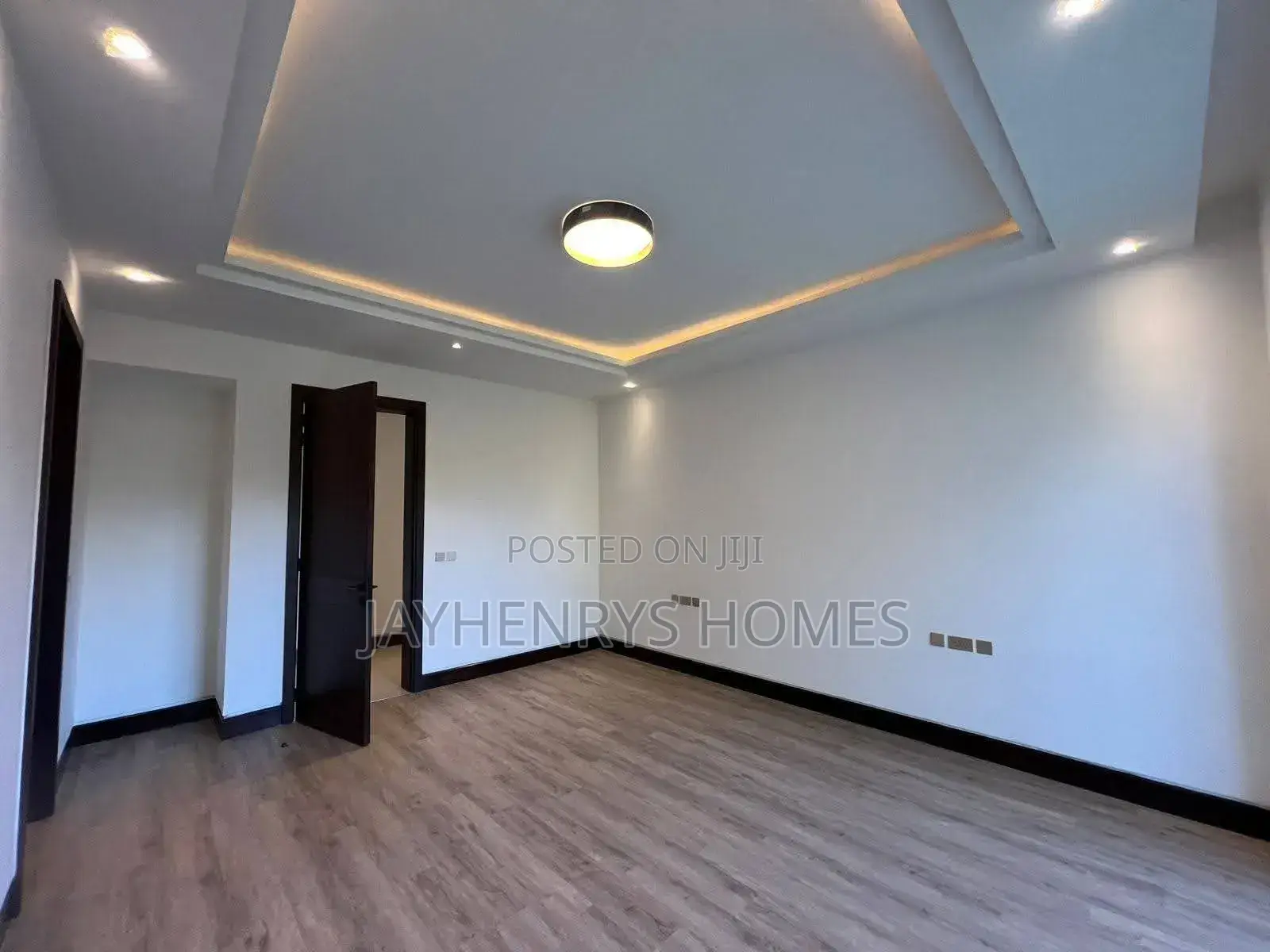 5bdrm House in Spring Valley for sale
