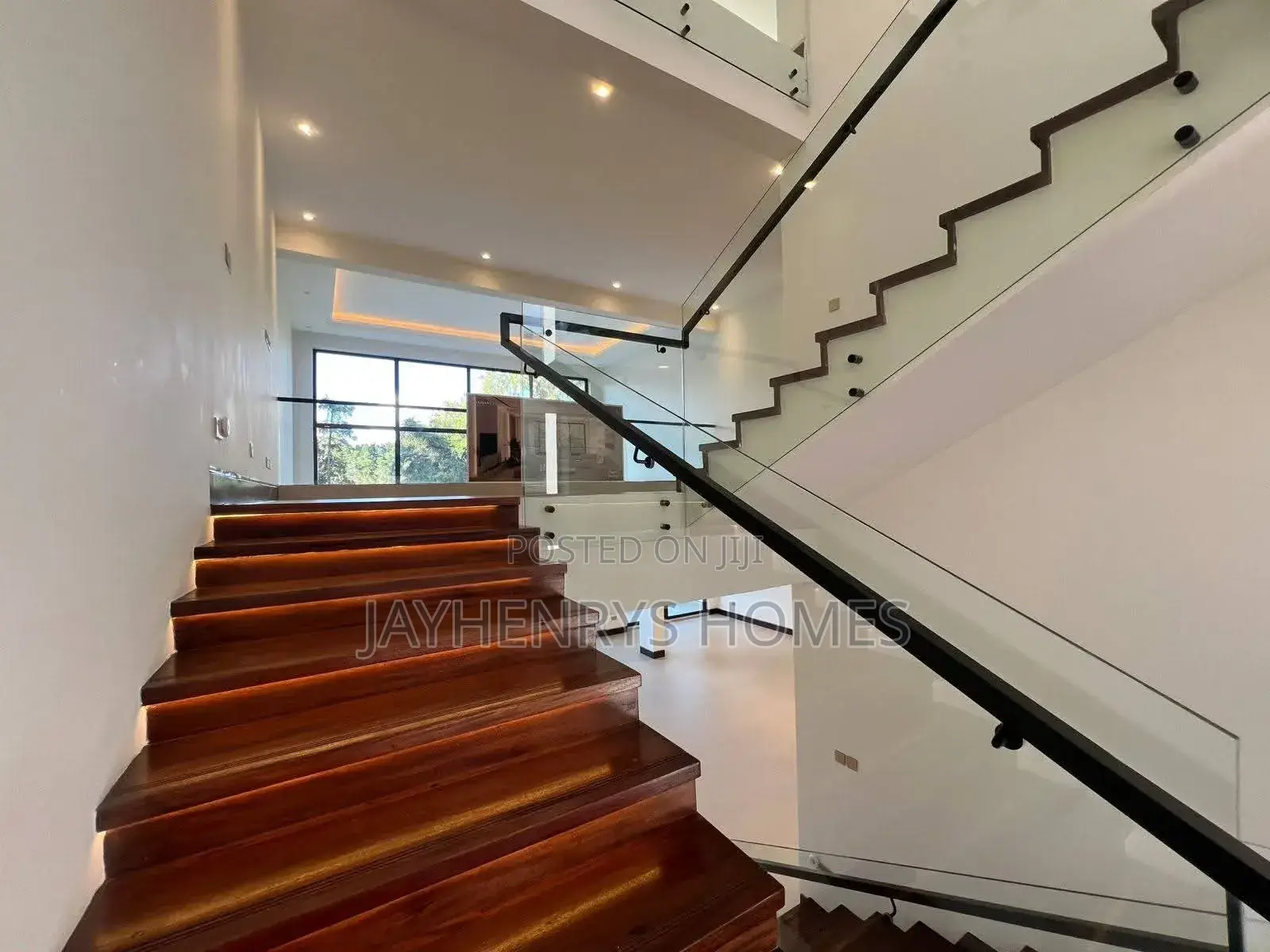 5bdrm House in Spring Valley for sale