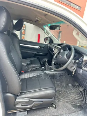 Toyota Hilux Revo Smart Cab Deisel 2.4 AWD 2017 White