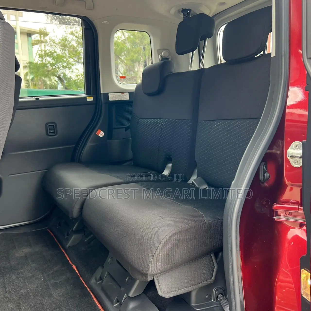 Toyota Roomy 2019 Red