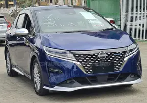 Nissan Note 1.2 Hybrid 2021 Blue