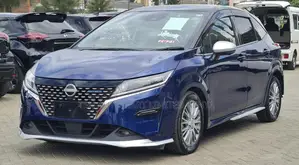 Nissan Note 1.2 Hybrid 2021 Blue