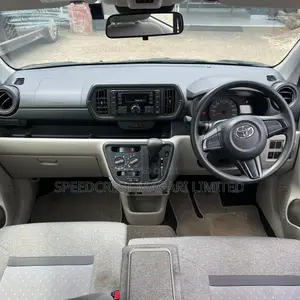 Toyota Passo 2019 Green