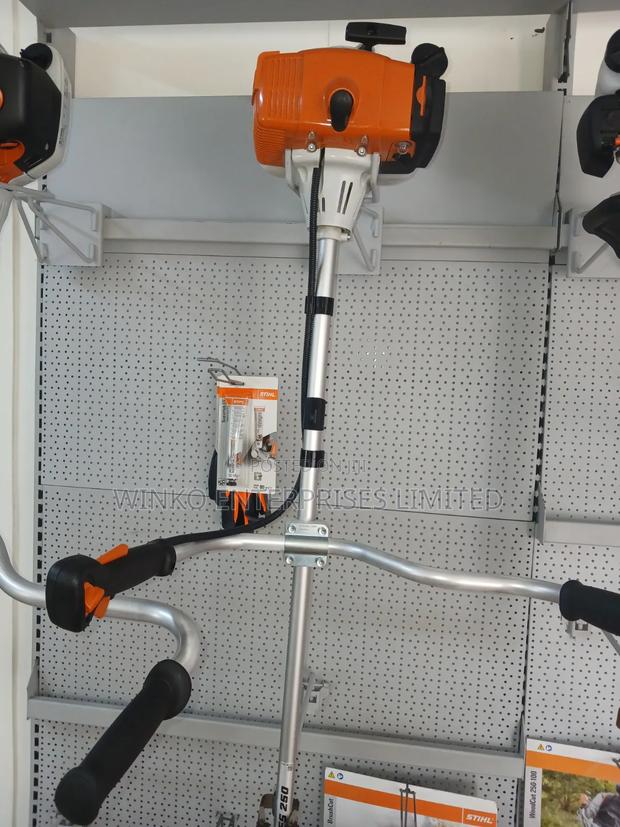 Brushcutter - main view