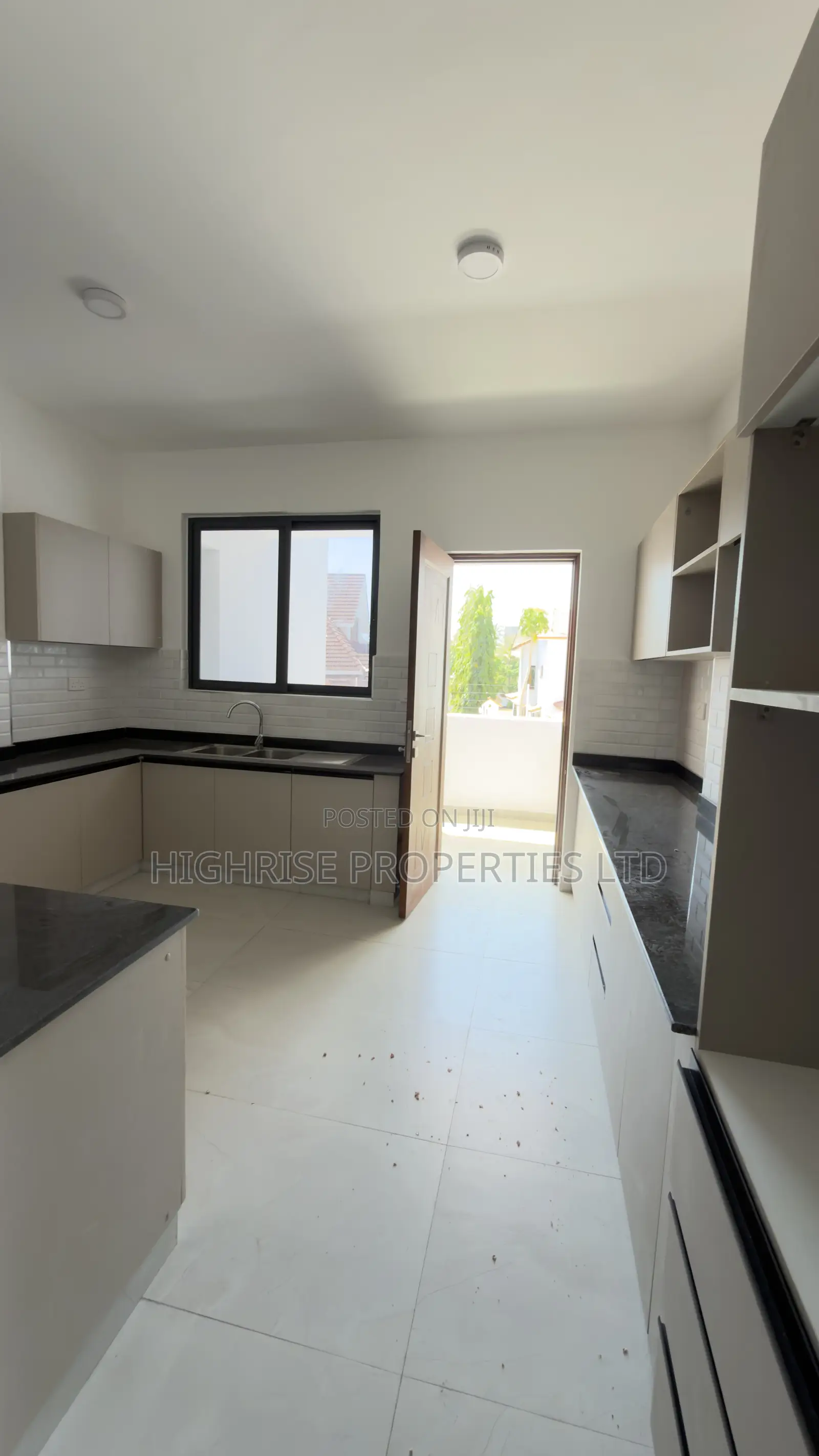 3bdrm Apartment in Nyali for sale