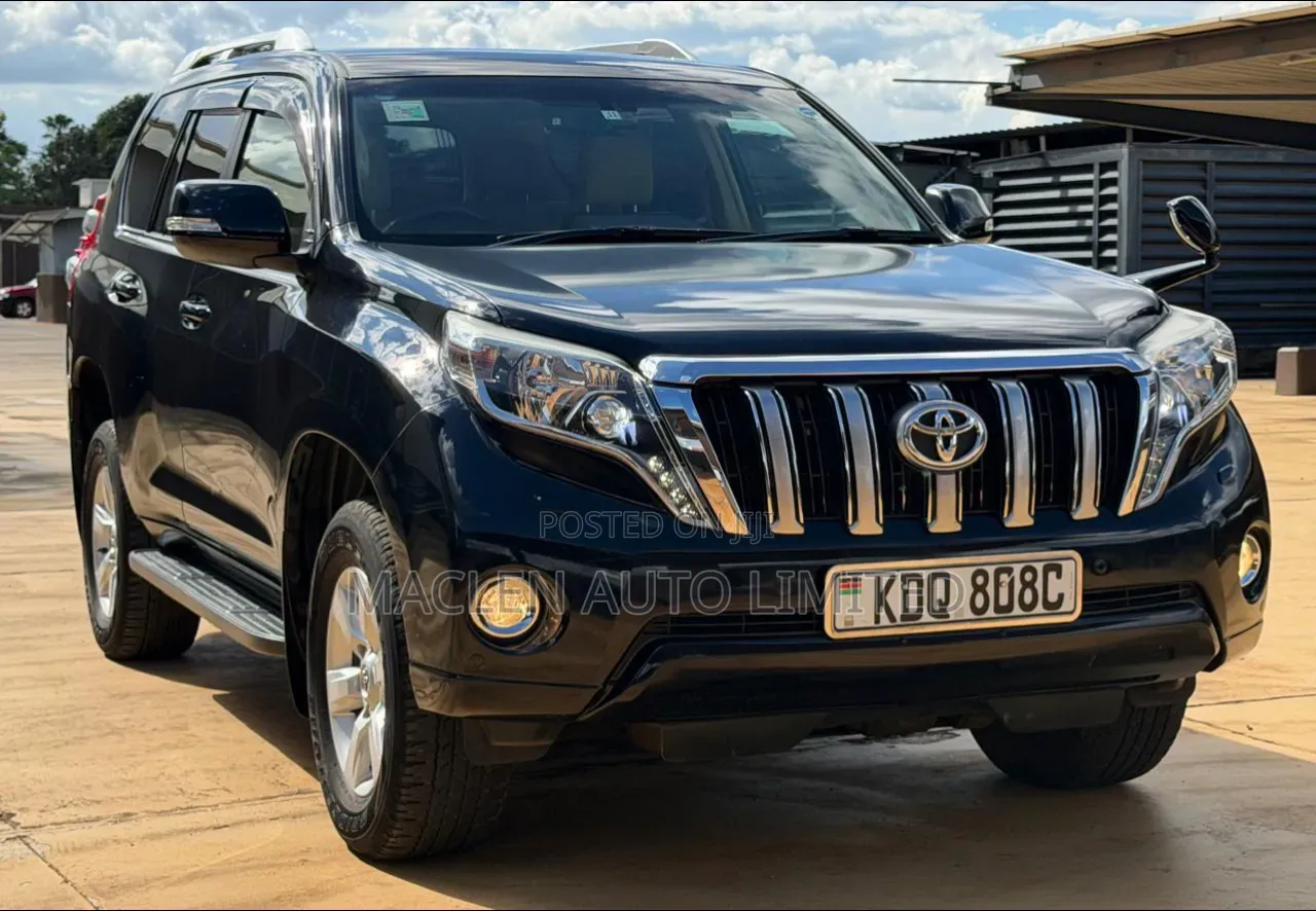 Toyota Land Cruiser Prado 2016 Black